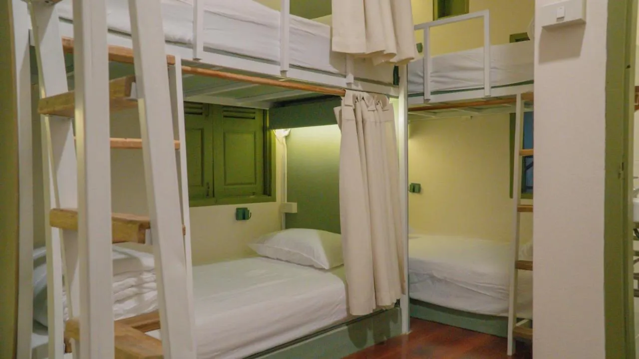 Barn Laos Luangprabang Hostel Laos