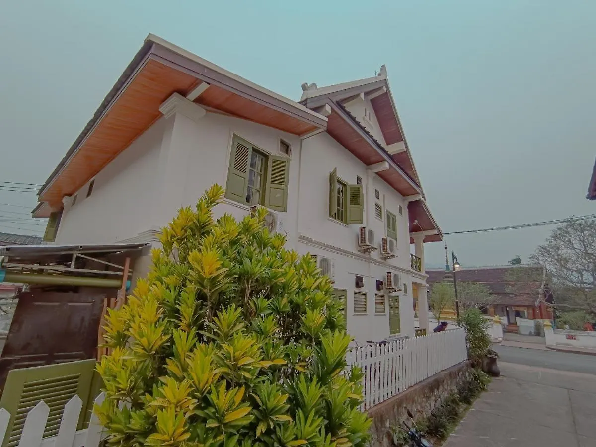 Barn Laos Luangprabang Hostel  Luang Prabang