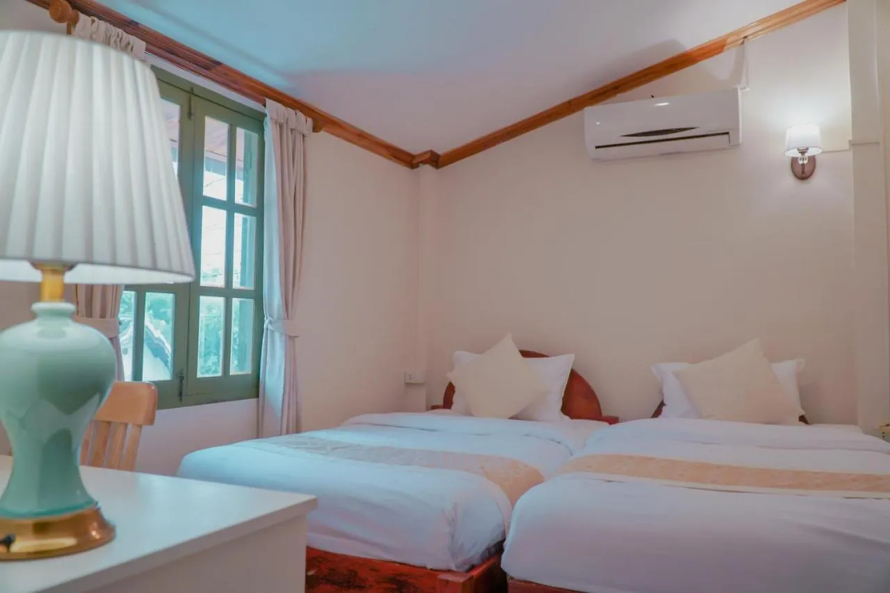 Barn Laos Luangprabang Hostel