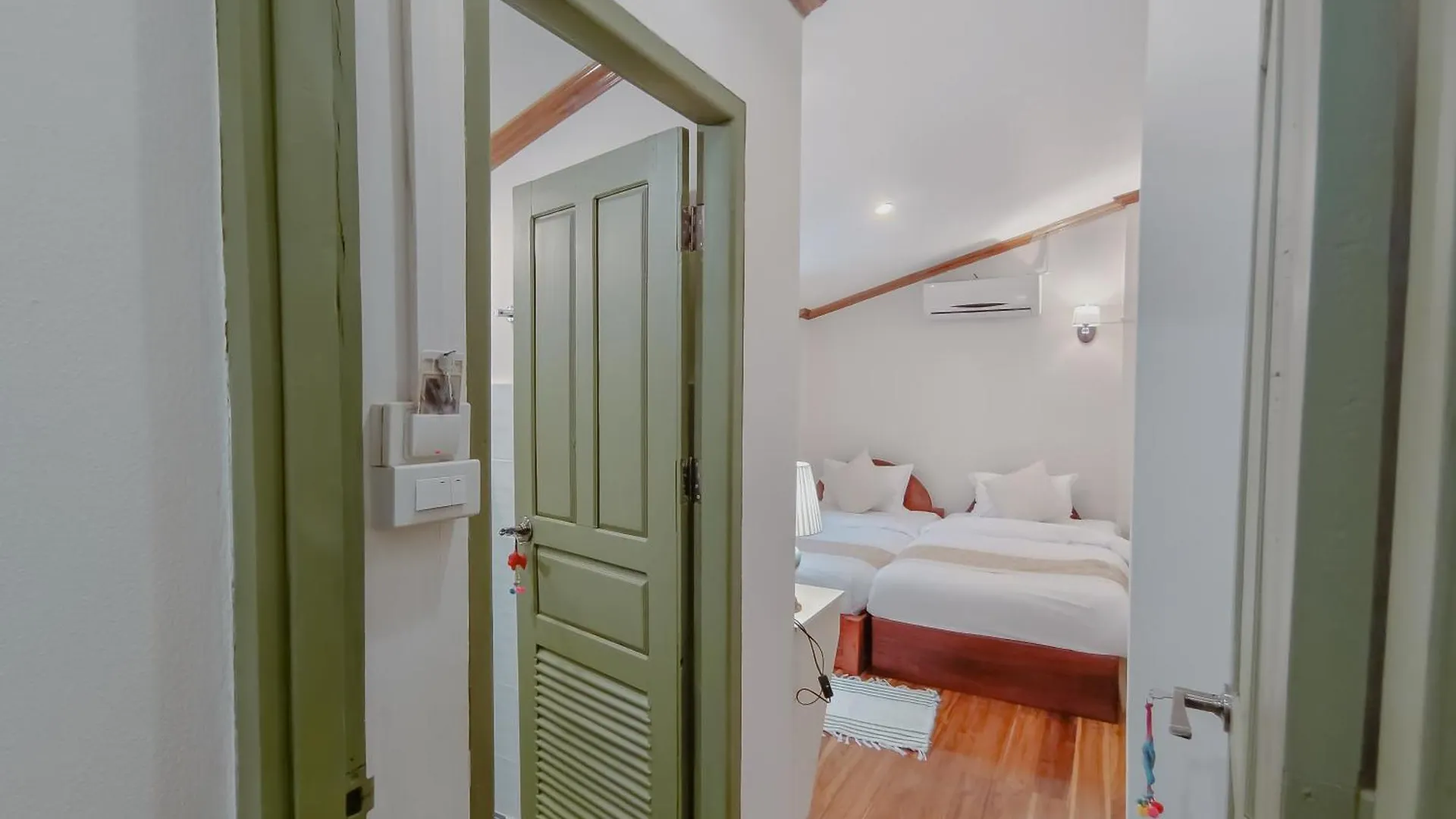 Barn Laos Luangprabang Hostel  Luang Prabang